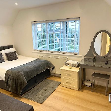 Charming 3-Bed Home Minutes From City Centre Nottingham Buitenkant foto