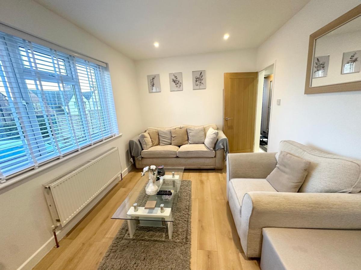Charming 3-Bed Home Minutes From City Centre Nottingham Buitenkant foto