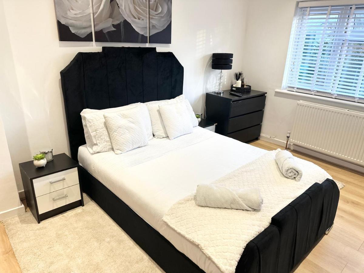 Charming 3-Bed Home Minutes From City Centre Nottingham Buitenkant foto