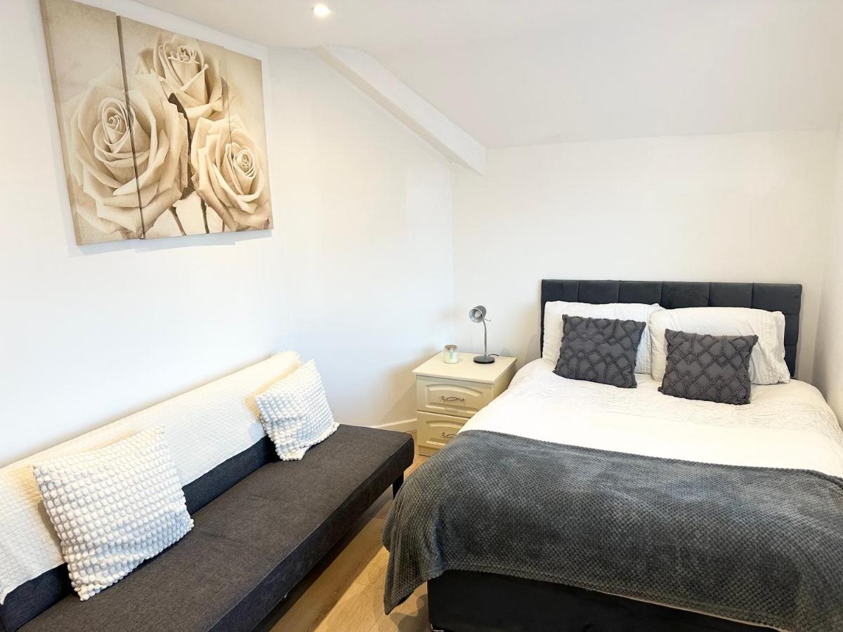 Charming 3-Bed Home Minutes From City Centre Nottingham Buitenkant foto