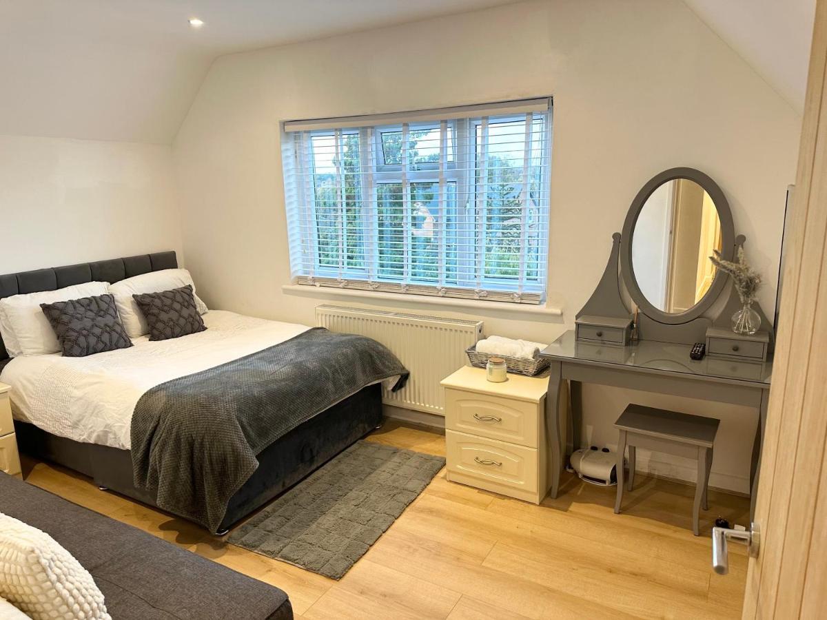 Charming 3-Bed Home Minutes From City Centre Nottingham Buitenkant foto